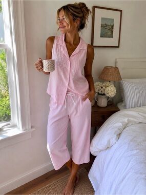 Vintage Secret Treasures Pink Embroidered Capri Pajama Set Cottagecore Scandi S